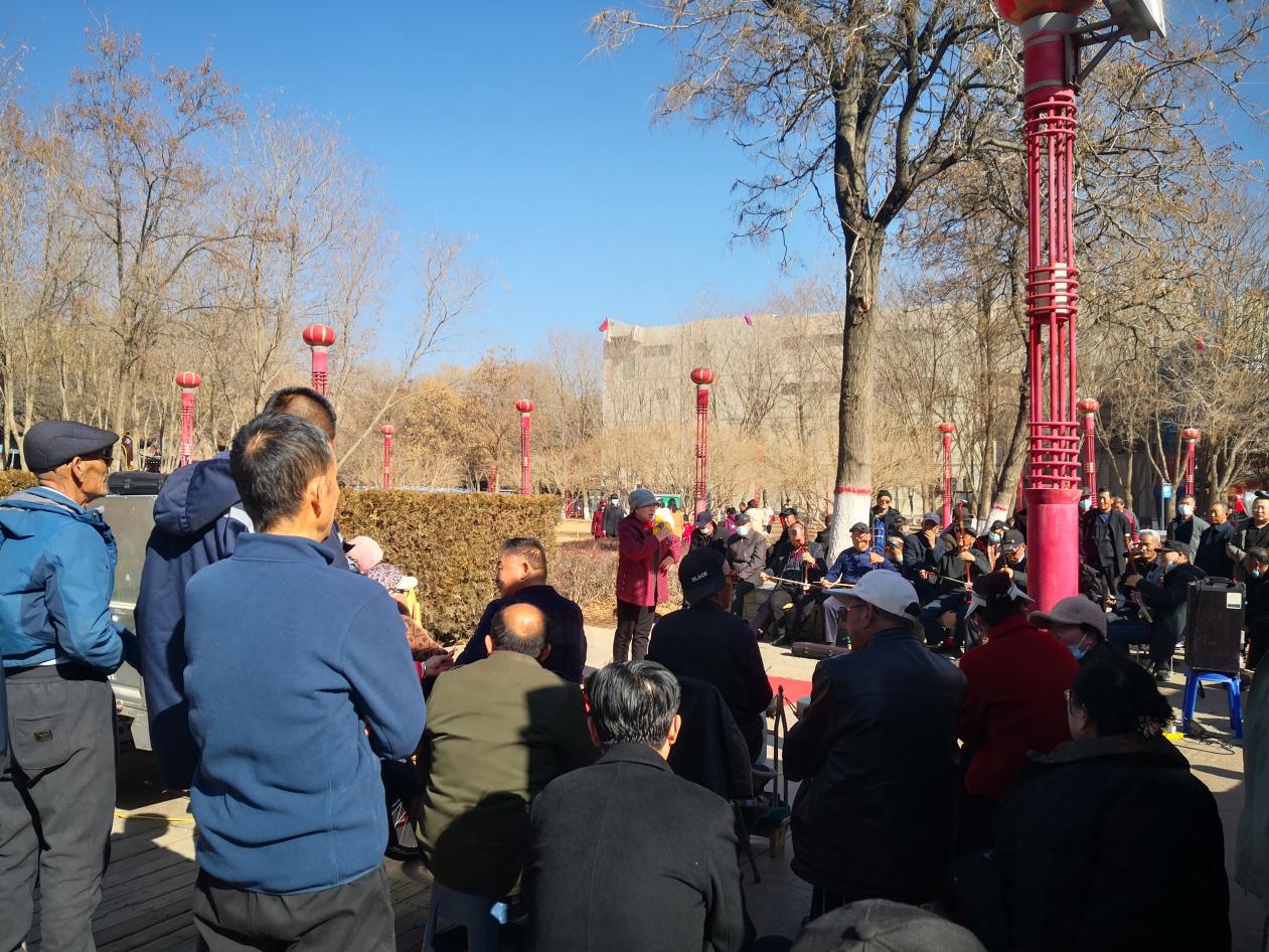 【新春走基层】中卫红太阳广场:活动多、年味足,老人乐淘淘